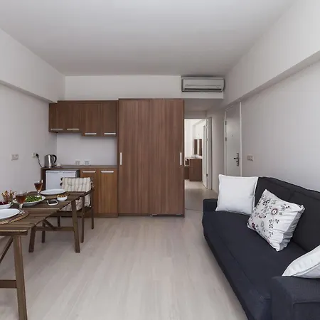 Troy Boutique Hotel&suites&spa מלון